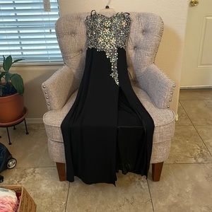 Black and rhinestone Crystal Doll dress size 1